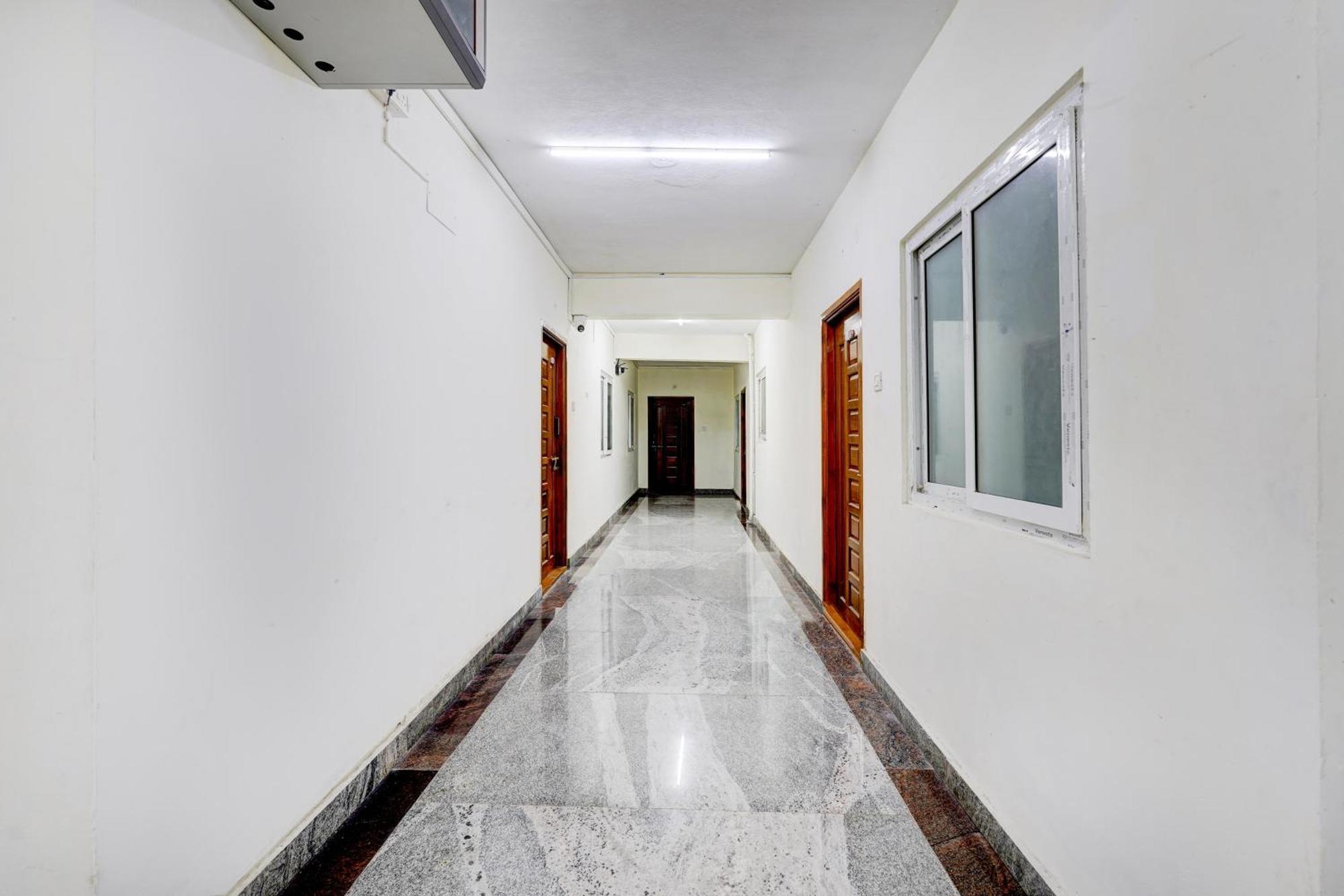 Collection O Sithalapakkam Medavakkam Formerly Srinivasa Residency Hotel