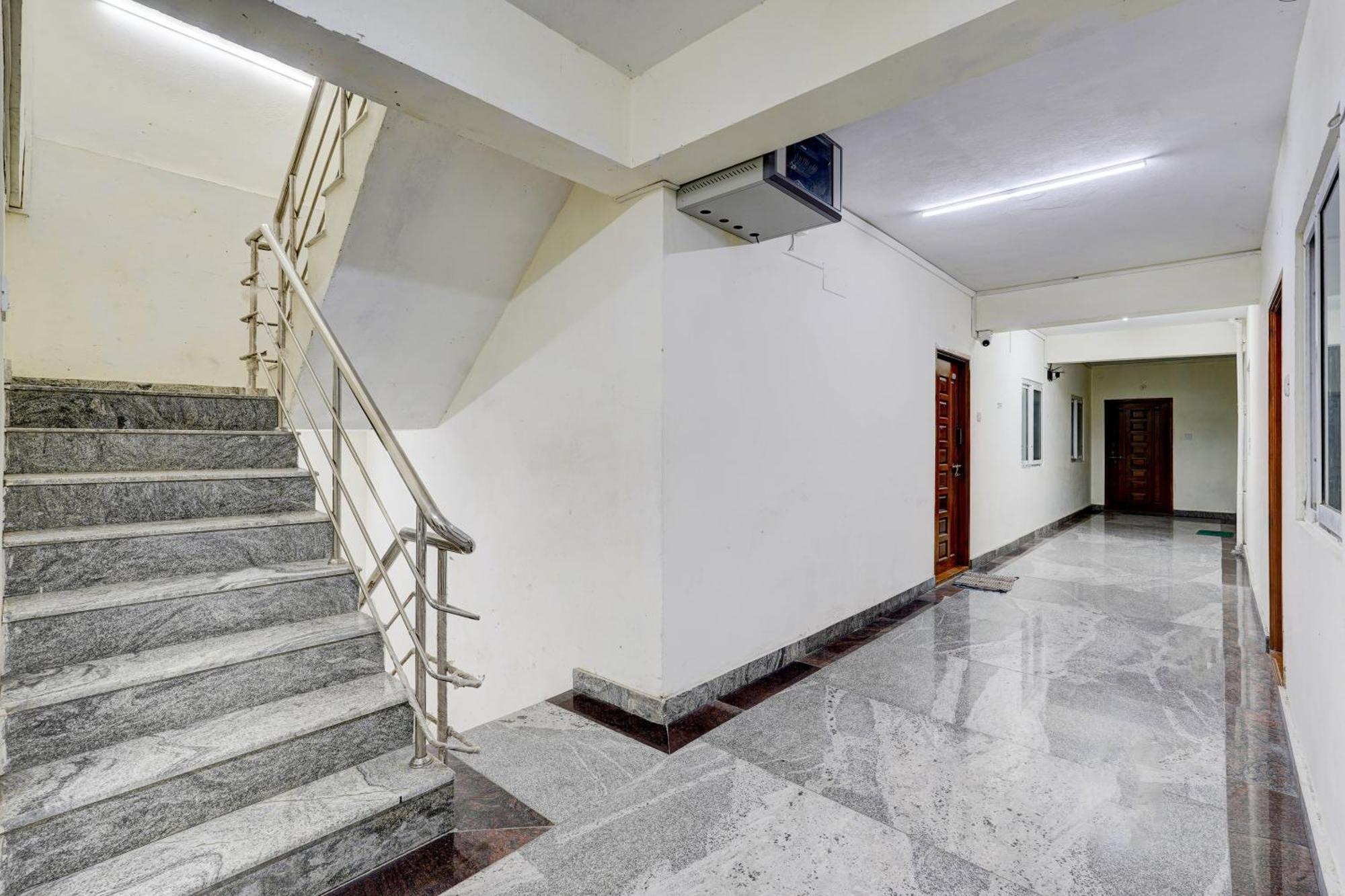 Collection O Sithalapakkam Medavakkam Formerly Srinivasa Residency Hotel