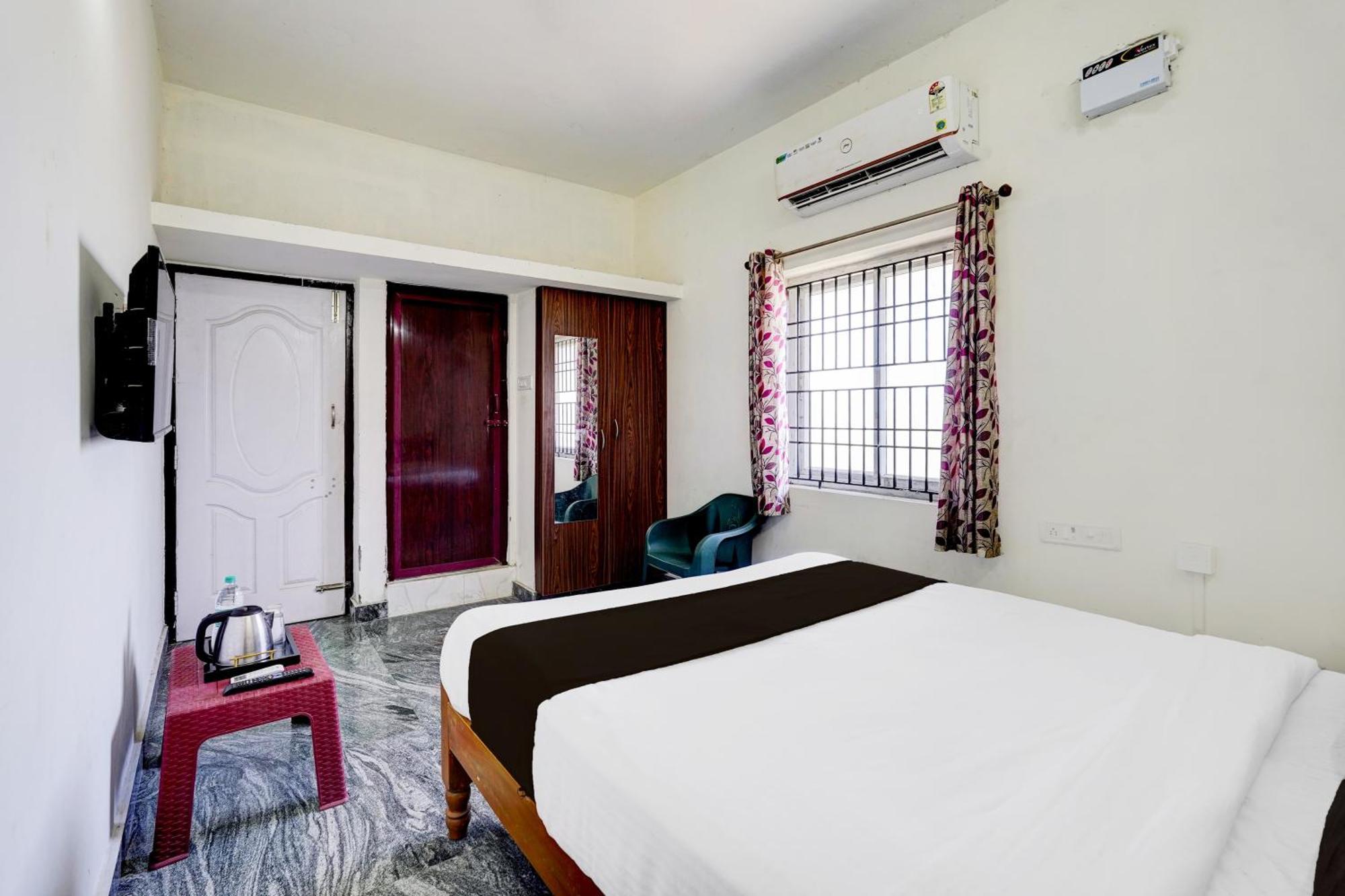 Collection O Sithalapakkam Medavakkam Formerly Srinivasa Residency Hotel 3*